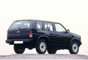 Uitlaatsysteem NISSAN Terrano I 2.4i (4X4 XE)